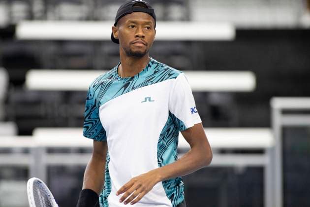 February 2, 2025, Frisco, Texas, USA: CHRISTIAN EUBANKS (USA) warms up during round 2 of the qualifiers at the Dallas Open at the Star in Frisco, TX. Frisco USA - ZUMAh193 20250202_zsp_h193_021 Copyright: xDanielxMcGregor-Huyerx
