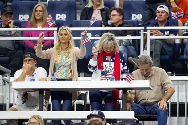 February 2, 2025, Frisco, Texas, USA: Fans celebrate during round 2 of the qualifiers at the Dallas Open at the Star in Frisco, TX. Frisco USA - ZUMAh193 20250202_zsp_h193_023 Copyright: xDanielxMcGregor-Huyerx