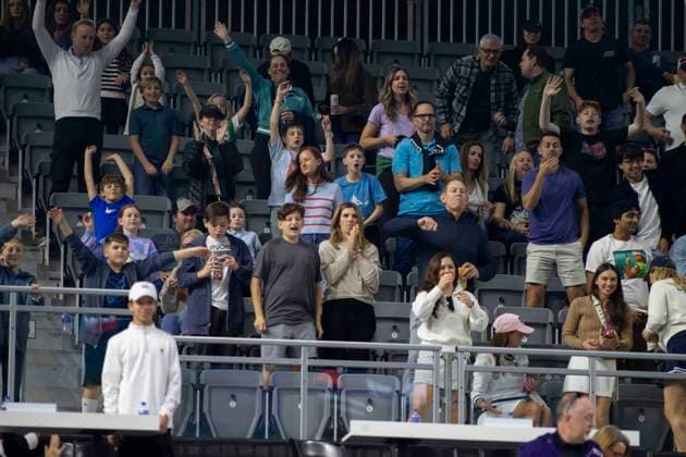 February 2, 2025, Frisco, Texas, USA: Fans celebrate during round 2 of the qualifiers at the Dallas Open at the Star in Frisco, TX. Frisco USA - ZUMAh193 20250202_zsp_h193_024 Copyright: xDanielxMcGregor-Huyerx