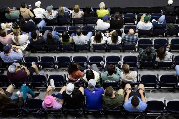 February 2, 2025, Frisco, Texas, USA: Fans watch round 2 of the qualifiers at the Dallas Open at the Star in Frisco, TX. Frisco USA - ZUMAh193 20250202_zsp_h193_028 Copyright: xDanielxMcGregor-Huyerx