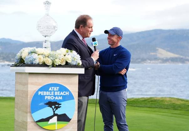 PEBBLE BEACH, CA - FEBRUARY 02: PGA, Golf Herren golfer Rory McIlroy is interviewed by CBS announcer Jim Nantz after winning the AT&T Pebble Beach Pro AM on February 2, 2025, at Pebble Beach Golf Links in Pebble Beach, California. (Photo by Brian Spurlock Icon Sportswire) GOLF: FEB 02 PGA AT&T Pebble Beach Pro-Am EDITORIAL USE ONLY Icon25020256