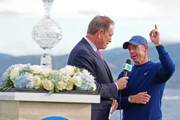 PEBBLE BEACH, CA - FEBRUARY 02: PGA, Golf Herren golfer Rory McIlroy is interviewed by CBS announcer Jim Nantz after winning the AT&T Pebble Beach Pro AM on February 2, 2025, at Pebble Beach Golf Links in Pebble Beach, California. (Photo by Brian Spurlock Icon Sportswire) GOLF: FEB 02 PGA AT&T Pebble Beach Pro-Am EDITORIAL USE ONLY Icon25020259