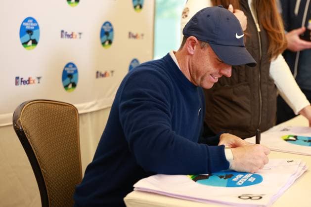 PEBBLE BEACH, CA - FEBRUARY 02: PGA, Golf Herren golfer Rory McIlroy autographs hole number 18 pin flags after winning the AT&T Pebble Beach Pro AM on February 2, 2025, at Pebble Beach Golf Links in Pebble Beach, California. (Photo by Brian Spurlock Icon Sportswire) GOLF: FEB 02 PGA AT&T Pebble Beach Pro-Am EDITORIAL USE ONLY Icon25020272