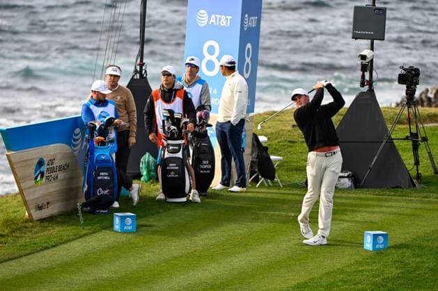 PEBBLE BEACH, CA - FEBRUARY 02: Davis Thompson (USA) watches his tee shot on 8 during the final round of the AT&T Pebble Beach Pro-Am at Pebble Beach Golf Links on February 2, 2025, in Pebble Beach, California. (Photo by Ken Murray Icon Sportswire) GOLF: FEB 02 PGA, Golf Herren AT&T Pebble Beach Pro-Am EDITORIAL USE ONLY Icon250202016