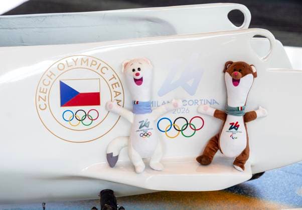 Milano Cortina 2026, Maskottchen Tina und Milo Tina and Milo, the official mascots of the Milano Cortina 2026 Winter Olympic during the press conference, PK, Pressekonferenz to Winter Olympic in Prague, Czech Republic, February 3, 2025. (CTKxPhoto MichaelaxRihova) CTKPhotoP2025020303643  CTKPhotoP2025020303643