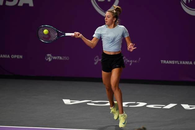 Transylvania Open - Victoriya Tomova v Mayar Sherif Sabrina Sanataria of United States and Monica Niculescu of Romania in action against Jacqueline Cristian and Angelica Moratelli of Italy during the WTA, Tennis Damen Tour Transylvania Open double match, in Cluj Napoca, Monday 03 February 2025. Alex Nicodim Imago Images Copyright: xAlexxNicodimx