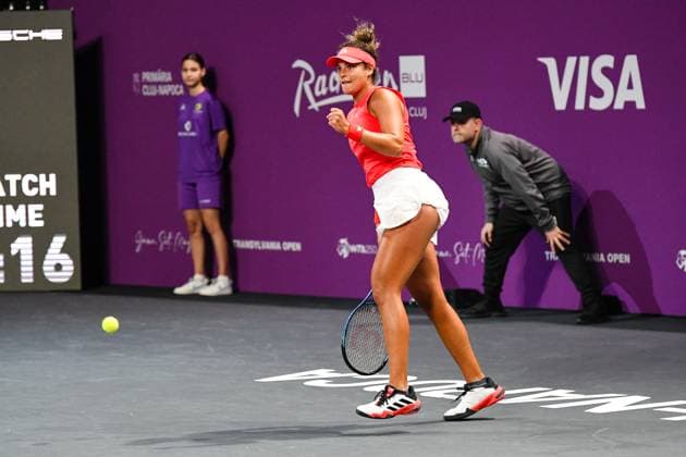 Transylvania Open 2025 - WTA, Tennis Damen 250 Tournament - Day 1 Mayar Sherif of the Republic of Egypt competes against Viktoriya Tomova of Bulgaria during the round of 32 of the Transylvania Open 2025, a WTA250 Tournament, at BT Arena in Cluj-Napoca, Romania, on February 3, 2025 Cluj-Napoca Romania  Copyright: xFlaviuxBuboix originalFilename:buboi-notitle250203_np1m5.jpg