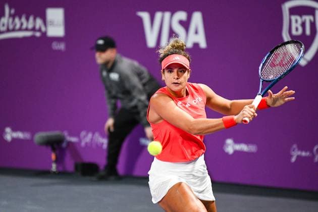 Transylvania Open 2025 - WTA, Tennis Damen 250 Tournament - Day 1 Mayar Sherif of the Republic of Egypt competes against Viktoriya Tomova of Bulgaria during the round of 32 of the Transylvania Open 2025, a WTA250 Tournament, at BT Arena in Cluj-Napoca, Romania, on February 3, 2025 Cluj-Napoca Romania  Copyright: xFlaviuxBuboix originalFilename:buboi-notitle250203_np21k.jpg