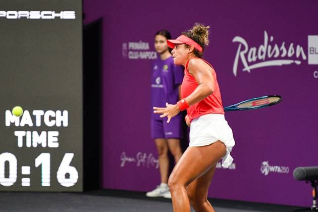 Transylvania Open 2025 - WTA, Tennis Damen 250 Tournament - Day 1 Mayar Sherif of the Republic of Egypt competes against Viktoriya Tomova of Bulgaria during the round of 32 of the Transylvania Open 2025, a WTA250 Tournament, at BT Arena in Cluj-Napoca, Romania, on February 3, 2025 Cluj-Napoca Romania  Copyright: xFlaviuxBuboix originalFilename:buboi-notitle250203_npuLV.jpg