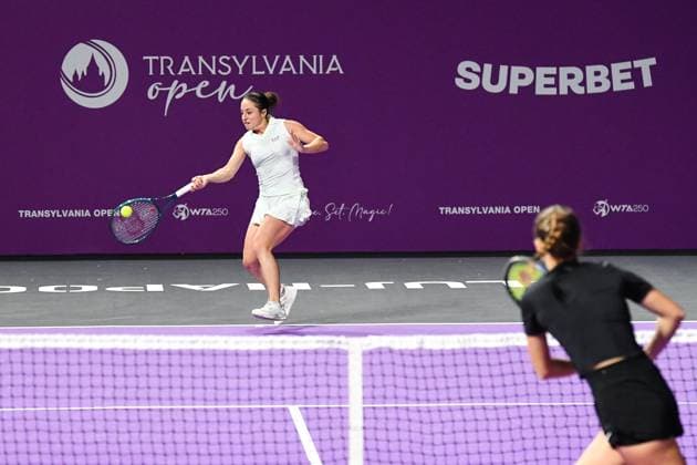 Transylvania Open 2025 - WTA, Tennis Damen 250 Tournament - Day 1 Elisabetta Cocciaretto competes during the round of 32 of the Transylvania Open 2025, a WTA250 Tournament, at BT Arena in Cluj-Napoca, Romania, on February 3, 2025 Cluj-Napoca Romania  Copyright: xFlaviuxBuboix originalFilename:buboi-notitle250203_np9kc.jpg