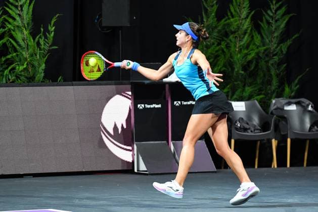 Transylvania Open 2025 - WTA, Tennis Damen 250 Tournament - Day 1 Viktoriya Tomova competes during the round of 32 of the Transylvania Open 2025, a WTA250 Tournament, at BT Arena in Cluj-Napoca, Romania, on February 3, 2025 Cluj-Napoca Romania  Copyright: xFlaviuxBuboix originalFilename:buboi-notitle250203_npNxd.jpg