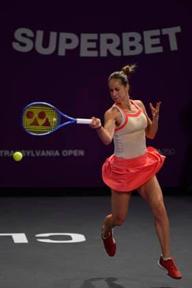 Transylvania Open - Victoriya Tomova v Mayar Sherif Anna Bondar of Hungary in action against Suzan Lamens of Netherlands during the WTA, Tennis Damen Tour Transylvania Open single match, in Cluj Napoca, Monday 03 February 2025. Alex Nicodim Imago Images Copyright: xAlexxNicodimx