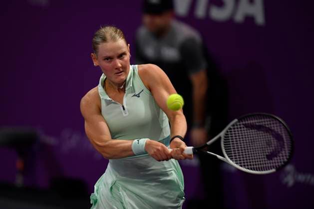 Transylvania Open - Victoriya Tomova v Mayar Sherif Anna Bondar of Hungary in action against Suzan Lamens of Netherlands during the WTA, Tennis Damen Tour Transylvania Open single match, in Cluj Napoca, Monday 03 February 2025. Alex Nicodim Imago Images Copyright: xAlexxNicodimx