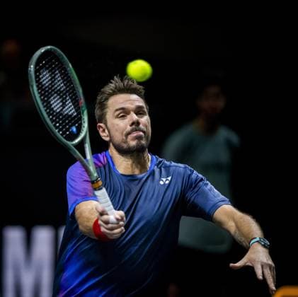 ROTTERDAM - Stan Wawrinka (SUI) in action against Daniil Medvedev (RUS) on the first day of the ABN AMRO Open tennis tournament in Ahoy. ANP SANDER KONING ABN AMRO Open - Day One 2025 xVIxANPxSportx xxANPxIVx 519082716 originalFilename: 519082716.jpg
