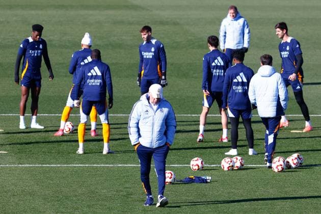 February 4, 2025, Madrid, Madrid, SPAIN: Carlo Ancelotti, head coach of Real Madrid, looks on during the training day of Real Madrid ahead the Spanish Cup, Copa del Rey, football match against CD Leganes at Ciudad Deportiva Real Madrid on February 4, 2025, in Valdebebas, Madrid, Spain. Madrid SPAIN - ZUMAa181 20250204_zaa_a181_038 Copyright: xDennisxAgyemanx