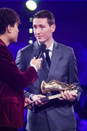 Club s Hans Vanaken celebrates after winning the Golden Shoe at the 71st edition of the Golden Shoe award ceremony, in Middelkerke, Tuesday 04 February 2025. The Golden Shoe (Gouden Schoen Soulier d Or) is an award for the best soccer player of the Belgian Jupiler Pro League championship during the calendar year 2024. VIRGINIExLEFOUR x111767072x