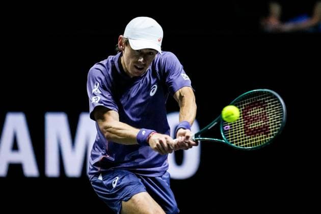 ROTTERDAM, NETHERLANDS - FEBRUARY 4: Alex De Minaur of Australia plays a backhand in his Men s Singles First Round match against David Goffin of Belgium during day two of the ABN AMRO Open at the Rotterdam Ahoy on February 4, 2025 in Rotterdam, Netherlands. (Photo by Rene Nijhuis) SPO  Copyright: xRenexNijhuis