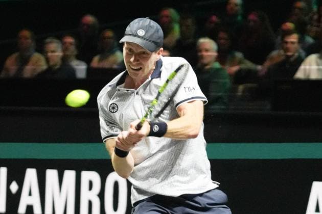 TENNIS - ABN AMRO OPEN 2025 Botic of van de Zandschulp Pays-Bas during the ABN AMRO Open 2025, ATP, Tennis Herren 500 Tennis 16 eme Finale event on 4 January 2025 in Rotterdam, Netherlands - Photo Laurent Lairys PsnewZ RotterdamNetherlands  Copyright: xLaurentxLairysx
