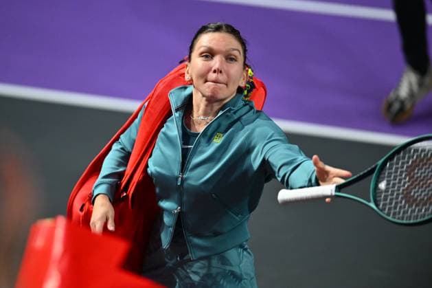 Simona Halep - Lucia Bronzetti, Transylvania Open 2025 Simona Halep of Romania competes against Lucia Bronzetti of Italy during the WTA, Tennis Damen Tour Transylvania Open singles match in Cluj Napoca, Romania, on February 4, 2025. Cluj-Napoca Romania  Copyright: xAlexxNicodimx originalFilename:nicodim-clujnapo250204_npvpT.jpg