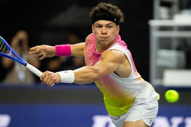 February 4, 2025, Frisco, Texas, USA: BEN SHELTON (USA) returns with a forehand in a singles match against ALEKSANDAR VUKIC (AUS) during day four of the 2025 Dallas Open at the Star in Frisco, TX. BEN SHELTON (USA) defeated ALEKSANDR VUKIC (AUS), 6:3, 6:3. Frisco USA - ZUMAh193 20250204_zsp_h193_032 Copyright: xDanielxMcGregor-Huyerx