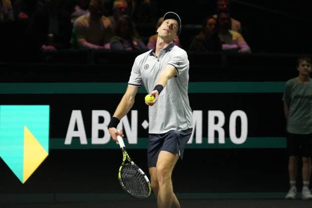ABN AMRO OPEN 2025 - Rotterdam Botic of van de Zandschulp Pays-Bas during the ABN AMRO Open 2025, ATP, Tennis Herren 500 Tennis 16 eme Finale event on 4 January 2025 in Rotterdam, Netherlands - Photo Laurent Lairys ABACAPRESS.COM Rotterdam Netherlands  Copyright: xLairysxLaurent ABACAx