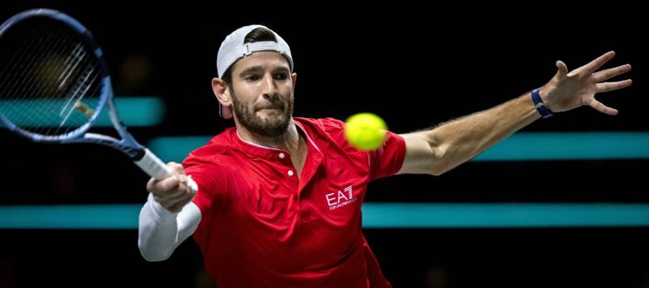ROTTERDAM - Andrea Vavassori (ITA) in action against Felix Auger-Aliassime (CAN) on the third day of the ABN AMRO Open tennis tournament in Ahoy. ANP SANDER KING ABN AMRO Open - Day Three 2025 xVIxANPxSportx xxANPxIVx 519185820 originalFilename: 519185820.jpg