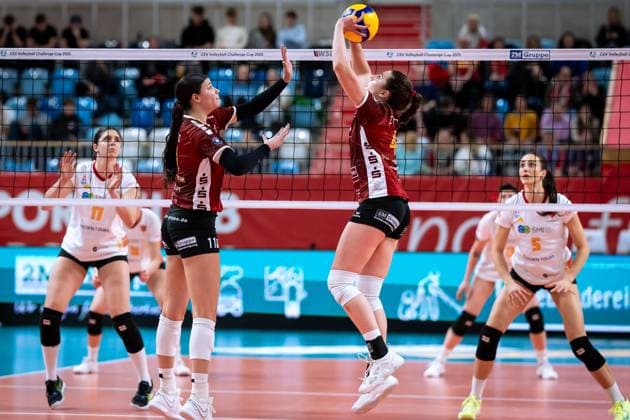 CEV Challenge Cup semi-final SC Potsdam Roma Volley 05 02 2025 CEV Challenge Cup SC Potsdam Roma Volley 4 SCP Jenna Ewert Copyright: xBEAUTIFULxSPORTS NicolxMarschallx