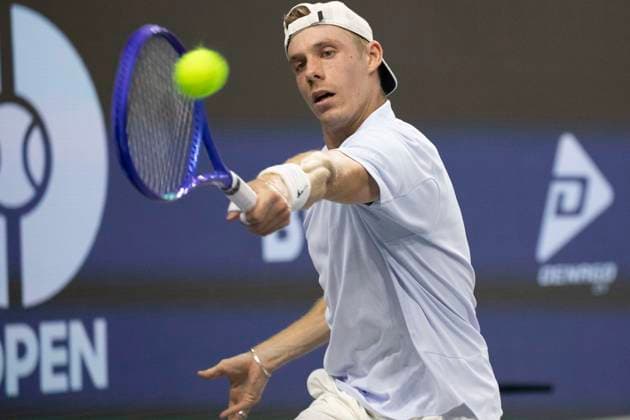 February 5, 2025, Frisco, Texas, USA: DENIS SHAPOVALOV (CAN) returns with a backhand in a singles match against MIOMIR KECMANOVIC (SRB) during day five of the 2025 Dallas Open at the Star in Frisco, TX. DENIS SHAPOVALOV (CAN) defeated MIOMIR KECMANOVIC (SRB), 6:3, 6:7, 6:3. Frisco USA - ZUMAh193 20250205_zsp_h193_080 Copyright: xDanielxMcGregor-Huyerx