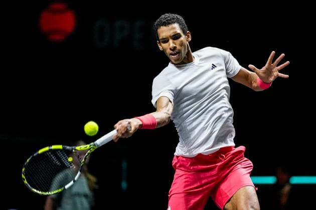 ROTTERDAM, NETHERLANDS - FEBRUARY 5: Felix Auger-Aliassime of Canada plays a forehand in his Men s Singles First Round match against Andrea Vavassori of Italy during day three of the ABN AMRO Open at the Rotterdam Ahoy on February 5, 2025 in Rotterdam, Netherlands. (Photo by Rene Nijhuis) SPO  Copyright: xRenexNijhuis