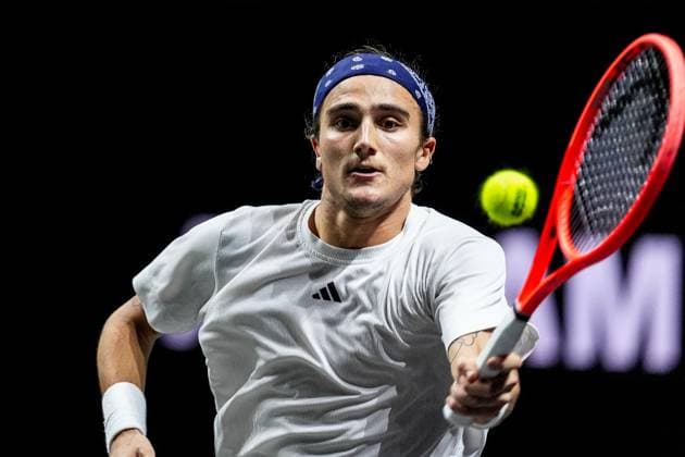 ROTTERDAM, NETHERLANDS - FEBRUARY 5: Mattia Bellucci of Italy plays a forehand in his Men s Singles Second Round match against Daniil Medvedev of Russia during day three of the ABN AMRO Open at the Rotterdam Ahoy on February 5, 2025 in Rotterdam, Netherlands. (Photo by Rene Nijhuis) SPO  Copyright: xRenexNijhuis