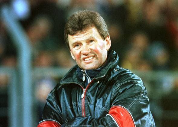 Leipzig, 26.02.1999, Bruno-Plache-Stadion, Fußball, Regionalliga Nordost , VfB Leipzig vs. FSV Zwickau 1:0 , Im Bild; Co-Trainer Konrad Weise, FSV Zwickau , Nur für journalistische Zwecke. Only for editorial use! , *** Leipzig, 26 02 1999, Bruno Plache Stadion, Soccer, Regionalliga Nordost , VfB Leipzig vs FSV Zwickau 1 0 , In the picture Co Trainer Konrad Weise, FSV Zwickau , For journalistic purposes only Only for editorial use , Picture Point