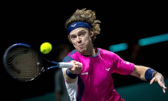 ROTTERDAM - Andrey Rublev (RUS) in action against Fabian Marozsan (HUN) on the fourth day of the ABN AMRO Open tennis tournament in Ahoy. ANP SANDER KING ABN AMRO Open - Day Four 2025 xVIxANPxSportx xxANPxIVx 519262544 originalFilename: 519262544.jpg