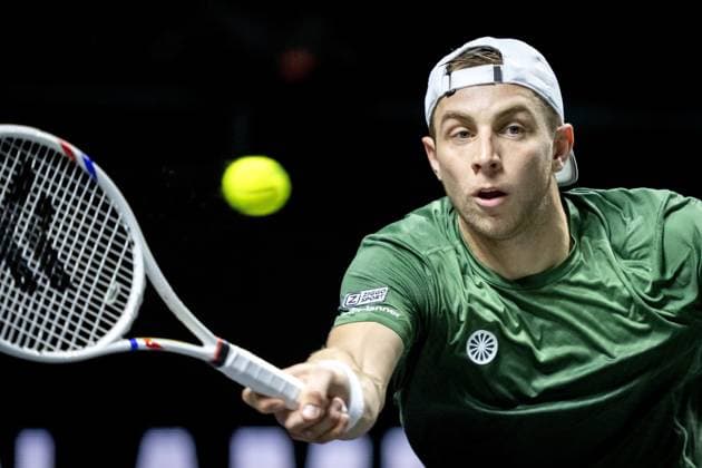 ROTTERDAM - Tallon Griekspoor(NED) in action against Stefanos Tsitsipas (GRE) on the fourth day of the ABN AMRO Open tennis tournament in Ahoy. ANP SANDER KONING ABN AMRO Open - Day Four 2025 xVIxANPxSportx xxANPxIVx 519265384 originalFilename: 519265384.jpg