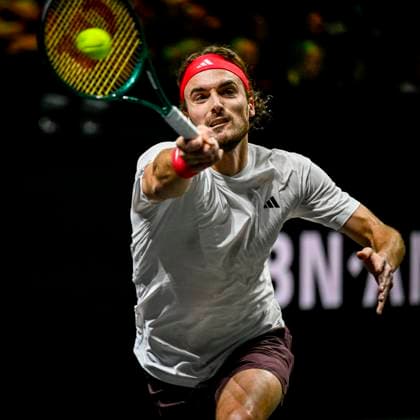2025-02-06 ABN AMRO Open 2025 ROTTERDAM, NETHERLANDS - FEBRUARY 6: Stefanos Tsitsipas of Greece competing in the Men s Singles during the ABN AMRO Open 2025 at Rotterdam Ahoy on February 6, 2025 in Rotterdam, Netherlands. Rotterdam Rotterdam Ahoy Netherlands Content not available for redistribution in The Netherlands directly or indirectly through any third parties. Copyright: xJanxKokx