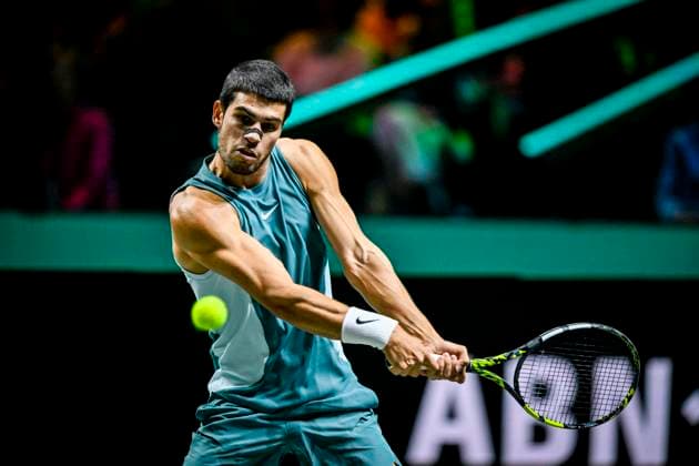 2025-02-06 ABN AMRO Open 2025 ROTTERDAM, NETHERLANDS - FEBRUARY 6: Carlos Alcaraz of Spain competing in the Men s Singles during the ABN AMRO Open 2025 at Rotterdam Ahoy on February 6, 2025 in Rotterdam, Netherlands. Rotterdam Rotterdam Ahoy Netherlands Content not available for redistribution in The Netherlands directly or indirectly through any third parties. Copyright: xJanxKokx