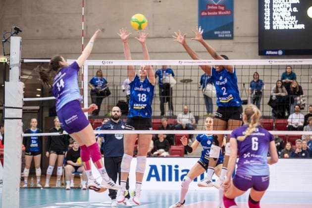 Monika Fedusio KS DevelopRes Rzeszow, 14 vs Pia Kaestner Allianz MTV Stuttgart, 18 and Breland Morrissette Allianz MTV Stuttgart, 02 GER, Allianz MTV Stuttgart vs KS DevelopRes Rzeszow, Volleyball, CEV Volleyball Champions League, Volleyball CL, VCL, final round, round of 16, 2024 2025 season, 06 02 2025 GER, Allianz MTV Stuttgart vs KS DevelopRes Rzeszow, Volleyball, CEV Volleyball Champions League, Volleyball CL, VCL, final round, round of 16, 2024 2025 season, 06 02 2025 Stuttgart Copyright: xSandyxDinkelackerx EP_SDR