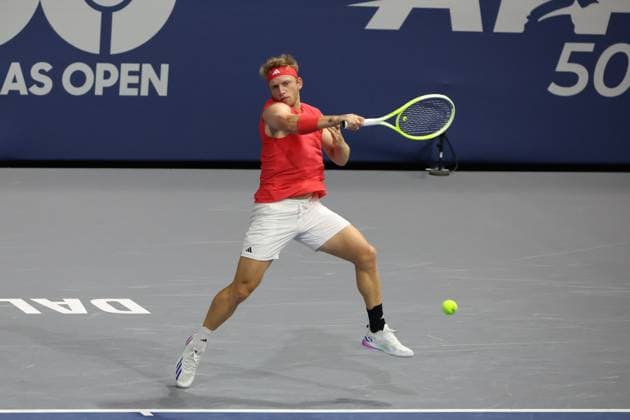 FRISCO, TX - FEBRUARY 06: Alejandro Davidovich Fokina (ESP) hits a forehand during the second round of the Dallas Open on February 2, 2025, at Ford Center at The Star in Frisco, TX. (Photo by George Walker Icon Sportswire) TENNIS: FEB 06 Dallas Open EDITORIAL USE ONLY Icon250206054