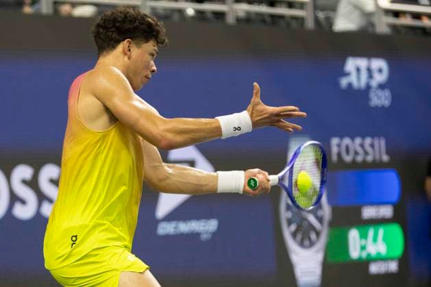 February 6, 2025, Frisco, Texas, USA: BEN SHELTON (USA) returns with a fore hand in singles match against JAUME MUNAR (ESP) during day six of the 2025 Dallas Open at the Star in Frisco, TX. JUAME MUNAR(ESP) defeated BEN SHELTON (USA), 6-2, 7:6. Frisco USA - ZUMAh193 20250206_zsp_h193_020 Copyright: xDanielxMcGregor-Huyerx