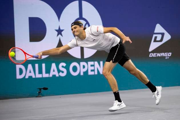 February 7, 2025, Frisco, Texas, USA: TAYLOR FRITZ (USA) returns with a forehand in a singles match against DENIS SHAPOVALOV (CAN) during day six of the 2025 Dallas Open at the Star in Frisco, TX. DENIS SHAPOVALOV (CAN) defeated TAYLOR FRITZ (USA), 2:6, 6:3, 7:6. Frisco USA - ZUMAh193 20250207_zsp_h193_006 Copyright: xDanielxMcGregor-Huyerx