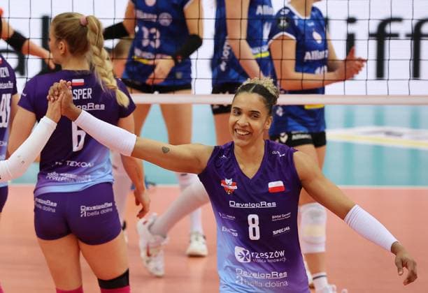 Stuttgart , Volleyball Chamoions League PlayOff Hinspiel Frauen, Allianz MTV Stuttgart vs KS DevelopRes Rzeszow , Sabrina de jesus Machado ( Rzeszow )