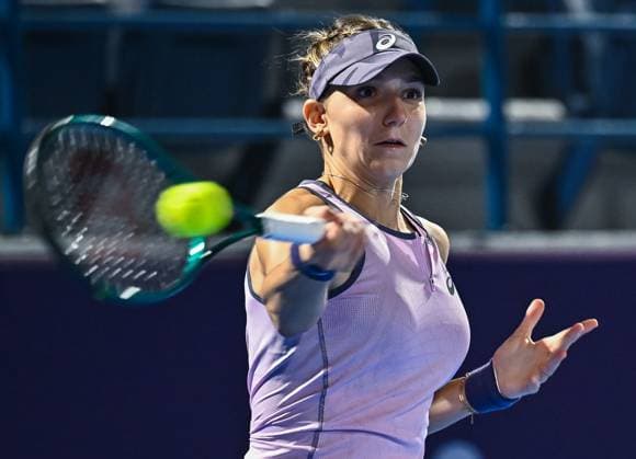 WTA, Tennis Damen QATAR OPEN TENNIS TOURNAMENT QUALIFYING 1st ROUND Rebeka Masarova of Switzerland in action during her Qualifying 1st round match against Hailey Baptiste of United States ahead of the WTA Qatar TotalEnergies Open2025 tennis tournament at the Khalifa International Tennis Complex in Doha, Qatar, on February 7, 2025. Copyright: xNOUSHADx