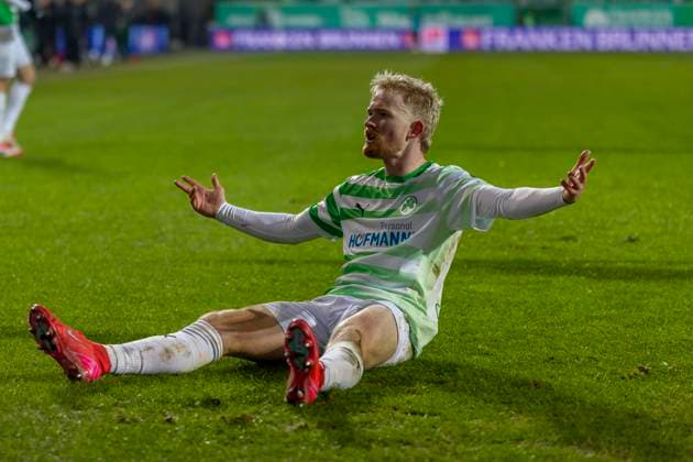 Fürth, Germany 07 February 2025 2 Liga 2024 2025 SpVgg Greuther Fürth vs SSV Jahn Regensburg In the picture goal scorer Jomaine Consbruch Fuerth cheers after his goal to 1 1 DFL regulations prohibit any use of photographs as image sequences and or quasi video Sportpark Ronhof Thomas Sommer Bayern Copyright: xFotostandx xSchäferx