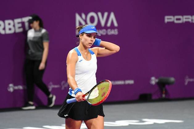 Transylvania Open 2025 - WTA, Tennis Damen 250 Tournament - Day 5 - Quarterfinals Viktoriya Tomova competes during the quarterfinals of the Transylvania Open 2025, a WTA250 Tournament, at BT Arena in Cluj-Napoca, Romania, on February 7, 2025. Cluj-Napoca Romania  Copyright: xFlaviuxBuboix originalFilename:buboi-notitle250207_npD0b.jpg