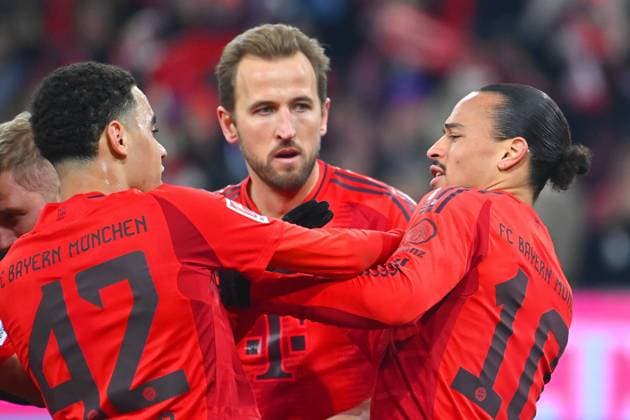 Goal celebration v re Leroy SANE Bayern Muenchen , Harry KANE Bayern Muenchen , Jamal MUSIALA Bayern Muenchen after goal to 2 0,jubilation,joy,enthusiasm,action Football 1 Bundesliga Season 2024 2025, 21 Matchday, Matchday21 FC Bayern Muenchen SV Werder Bremen 3 0 on 07 02 2025 , A L L I A N Z A R E N A