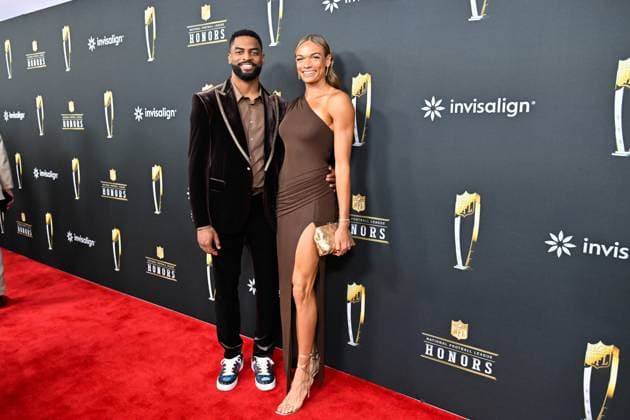 NFL, American Football Herren, USA 2025: NFL Honors Awards Ceremony Red Carpet Event FEB 06 February 6, 2025, New Orleans LA; Darius Slayton and Anna Hall pose on the red carpet before Super Bowl LIX NFL Honors at Saenger Theatre. Mandatory credit Eric Canha CSM (Credit Image: Â Eric Canha Cal Media) New Orleans La USA EDITORIAL USE ONLY Copyright: xx ZUMA-20250206_zma_c04_069.jpg EricxCanhax csmphotothree352425
