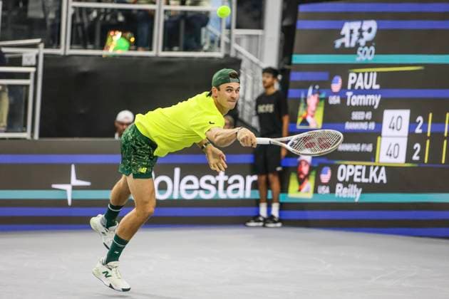 February 7, 2025, Frisco, Texas, USA: TOMMY PAUL (USA) reaches for the ball during the quarterfinals of the ATP, Tennis Herren Dallas Open at Ford Center at The Star. PAUL wins 7:6, 6:2. Frisco USA - ZUMAf180 20250207_zsp_f180_054 Copyright: xMarkxFannx