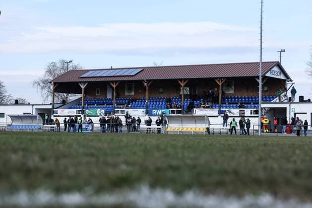 Fussball, Regionalliga West Saison 2024 2025 21.Spieltag SV Eintracht Hohkeppel - MSV Duisburg 08.02.2025, Westkampfbahn Düren Das Stadion in Düren vor dem Spiel Düren Westkampfbahn Nordrhein-Westfahlen Deutschland
