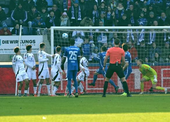 08 02 2025 Soccer Season 2024 2025 2 Soccer Bundesliga 21 Matchday 1 FC Magdeburg FCM 1 FC Nuremberg FCN Club Sportfoto Zink DaMa xdaxmax DFL regulations prohibit any use of photographs as image sequences and or quasi video only for editorial use Tor Treffer Goal shot to 1 1 Goal scorer Marcus Mathisen 16, 1 FC Magdeburg FCM, not in picture against Jan Reichert 1, 1 FC Nuremberg FCN
