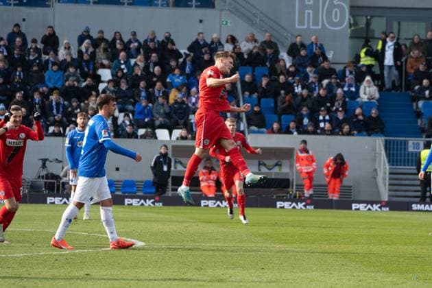 08 02 2025, xhfmx, Soccer 2 Bundesliga, SV Darmstadt 98 SV Elversberg v l Robin Fellhauer SV 07 Elversberg celebrates his goal to 0 1 for Elversberg DFL DFB REGULATIONS PROHIBIT ANY USE OF PHOTOGRAPHS as IMAGE SEQUENCES and or QUASI VIDEO Darmstadt
