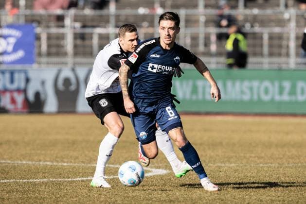 Soccer Men 2 Bundesliga 21 Matchday Season 2024 2025 SSV Ulm 1846 Football vs SC Paderborn 1907 08 02 2025 New entry 14 Dennis Dressel SSV Ulm 1846 Football , 6 Marvin Mehlem SC Paderborn DFL regulations prohibit any use of photographs as image sequences and or quasi video Ulm Donaustadion Baden Württemberg Germany